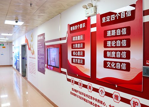 强化标杆引领，推进阵地建设